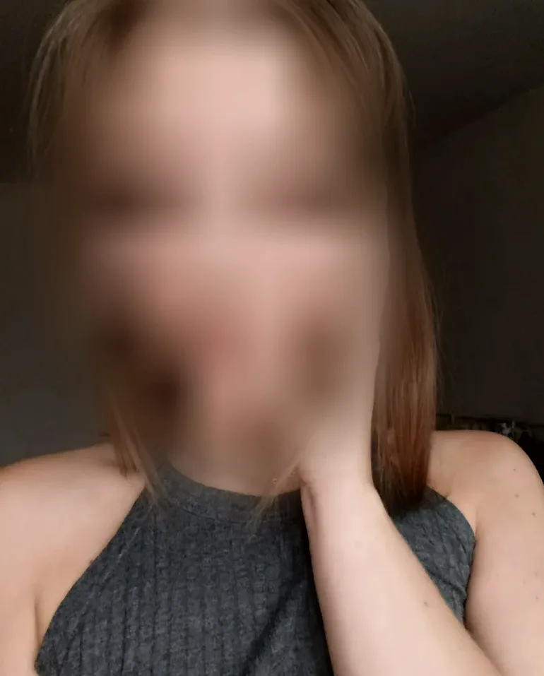 Leonie, 28